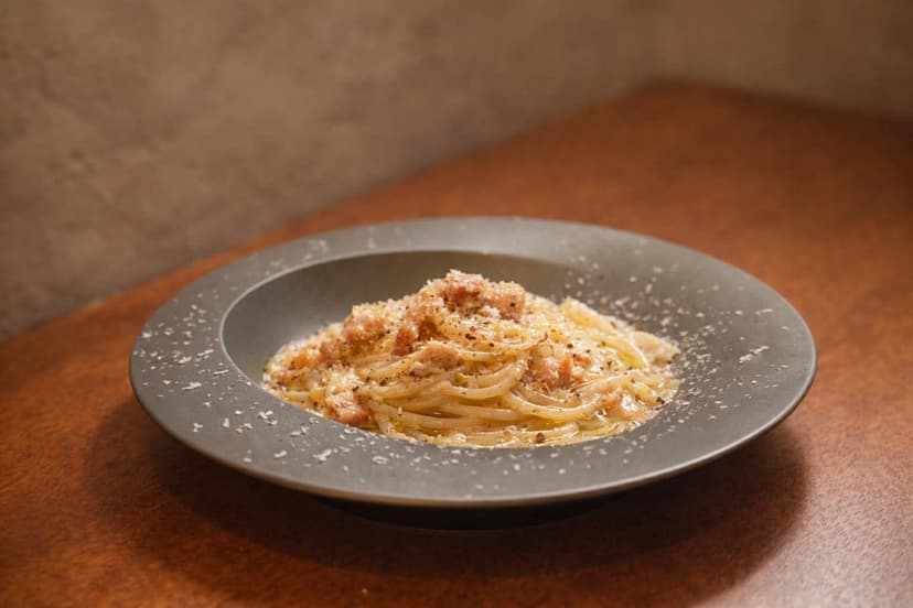 無添加ベーコンと平飼い卵の米粉カルボナーラ